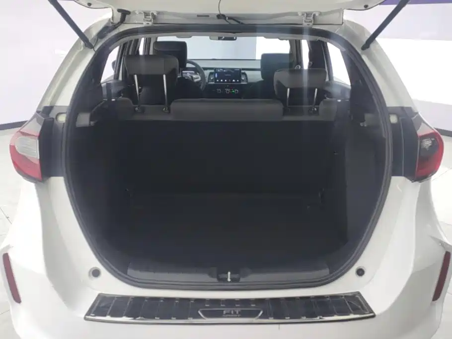 Honda Fit — фото 4