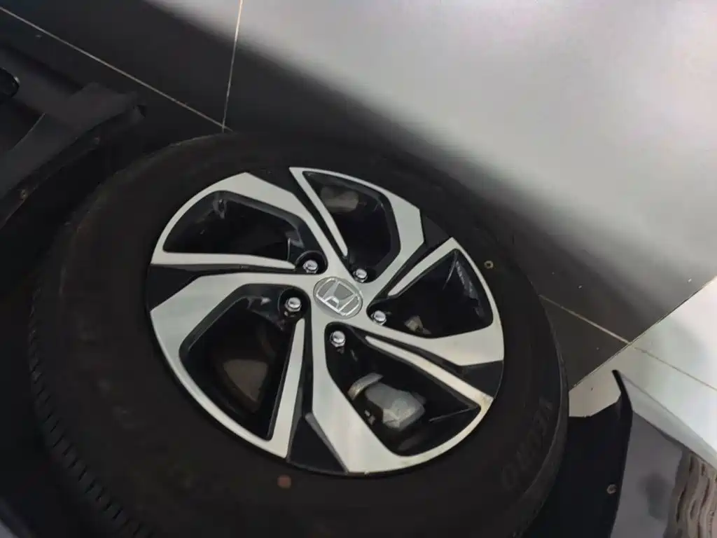 Honda Accord — фото 23