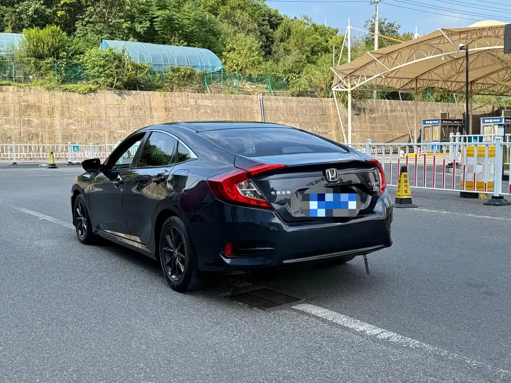 Honda Civic — фото 6