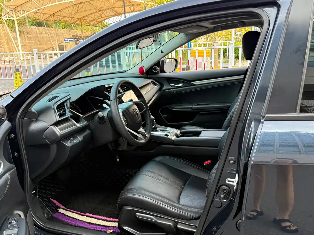 Honda Civic — фото 7