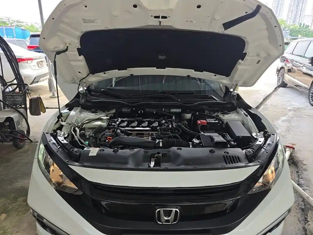 Honda Civic — фото 20