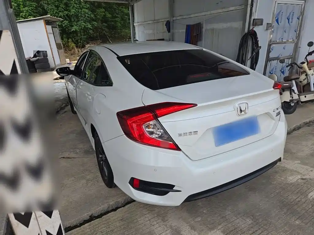 Honda Civic — фото 5