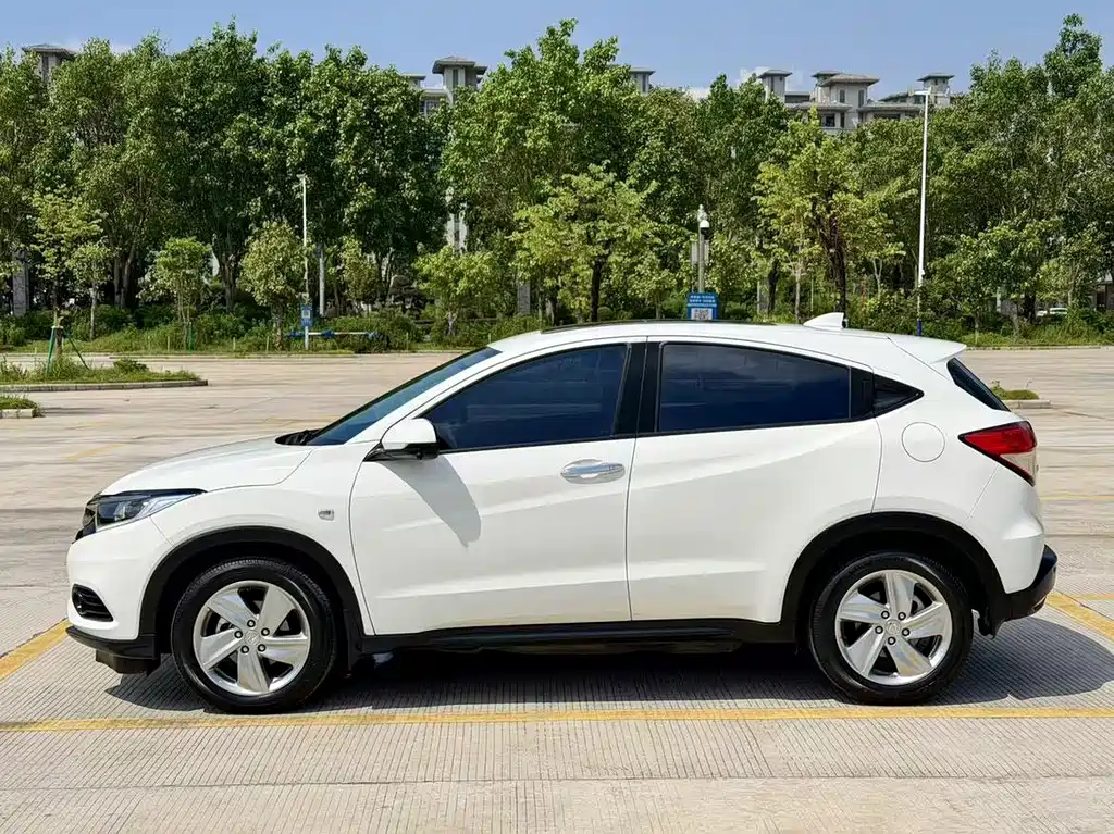 Honda Vezel — фото 7