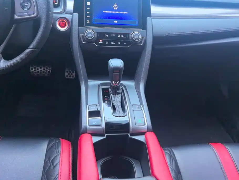Honda Civic — фото 16