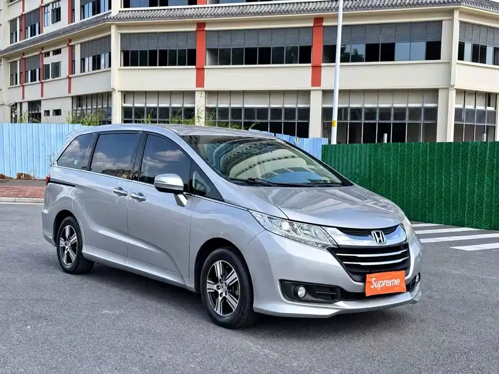 Honda Odyssey — фото 2