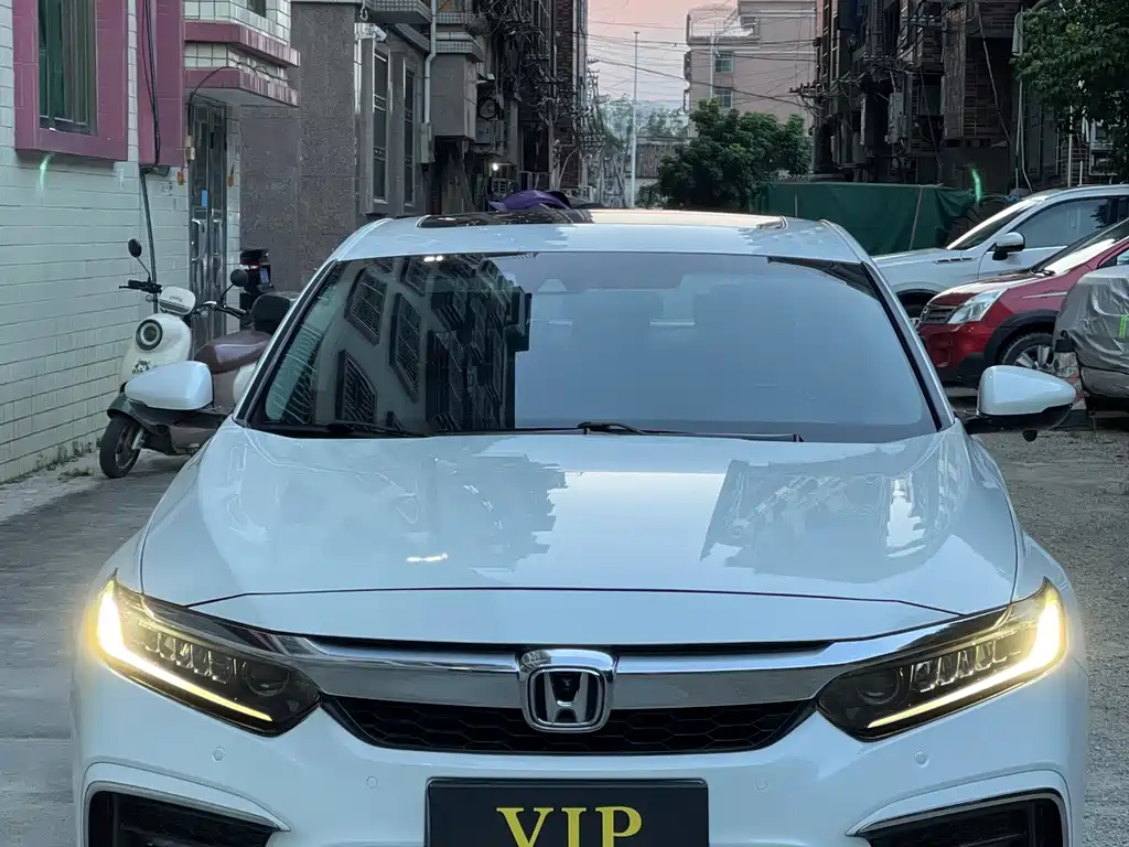 Honda Inspire — фото 2