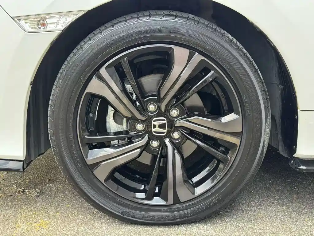 Honda Civic — фото 8