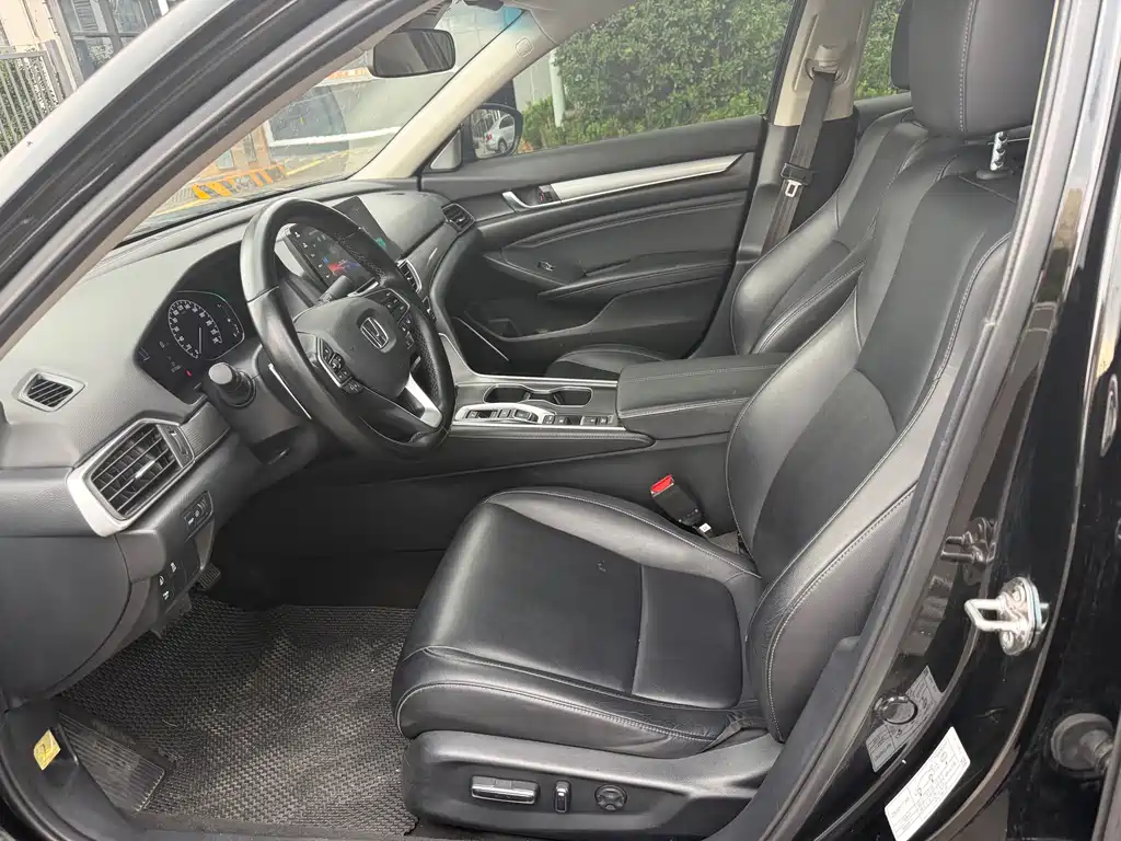 Honda Accord — фото 3