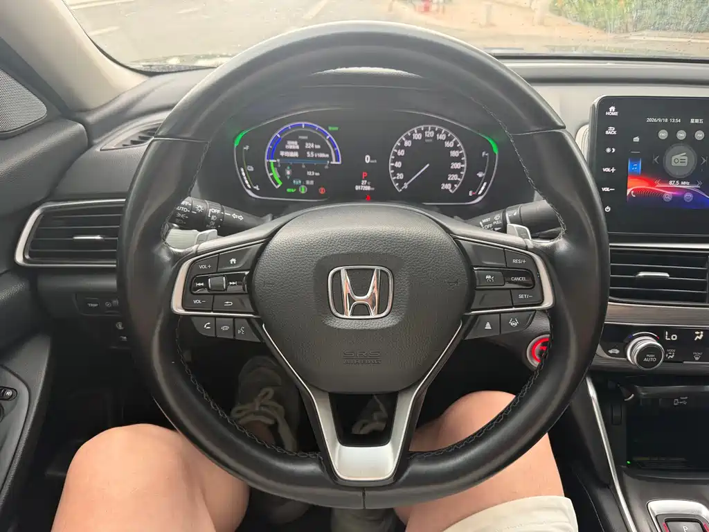 Honda Accord — фото 6