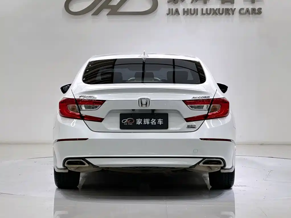 Honda Accord — фото 6