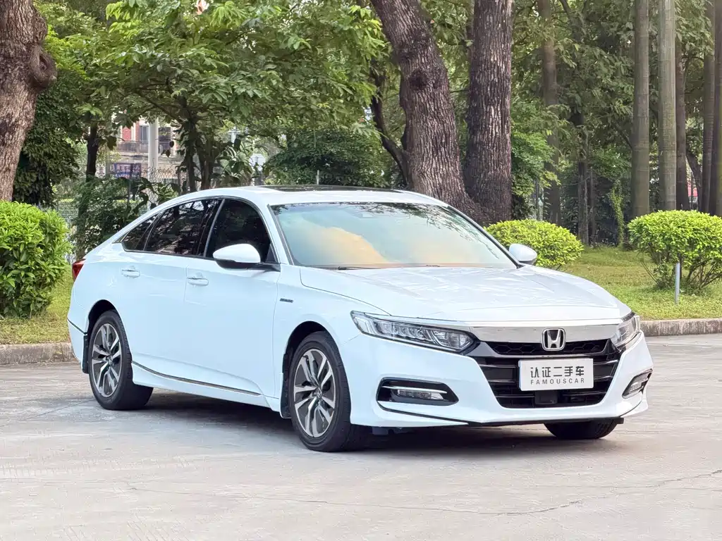 Honda Accord — фото 3