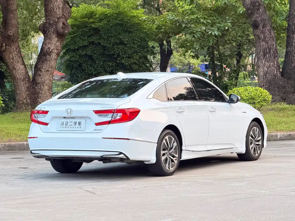 Honda Accord — фото 5