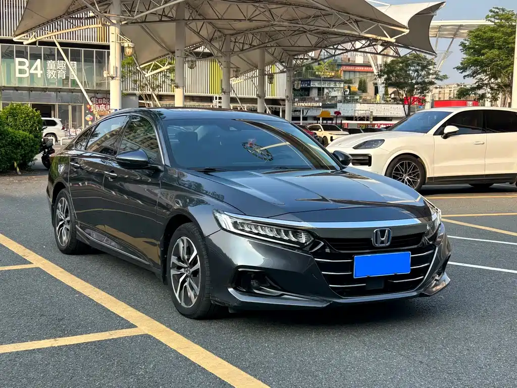 Honda Accord — фото 3