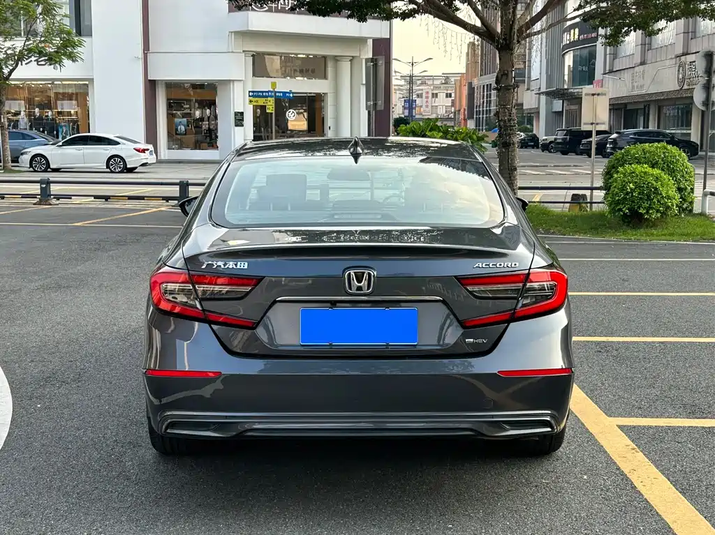 Honda Accord — фото 6