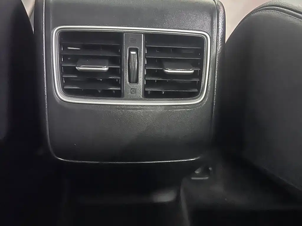 Honda Accord — фото 14