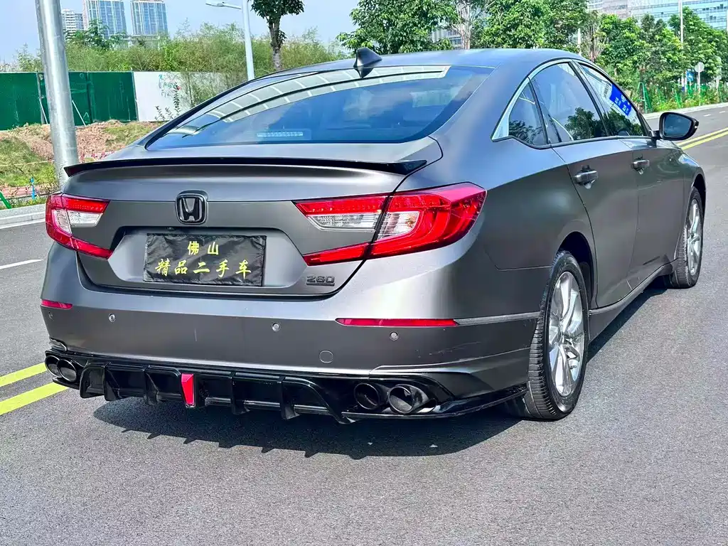 Honda Accord — фото 6