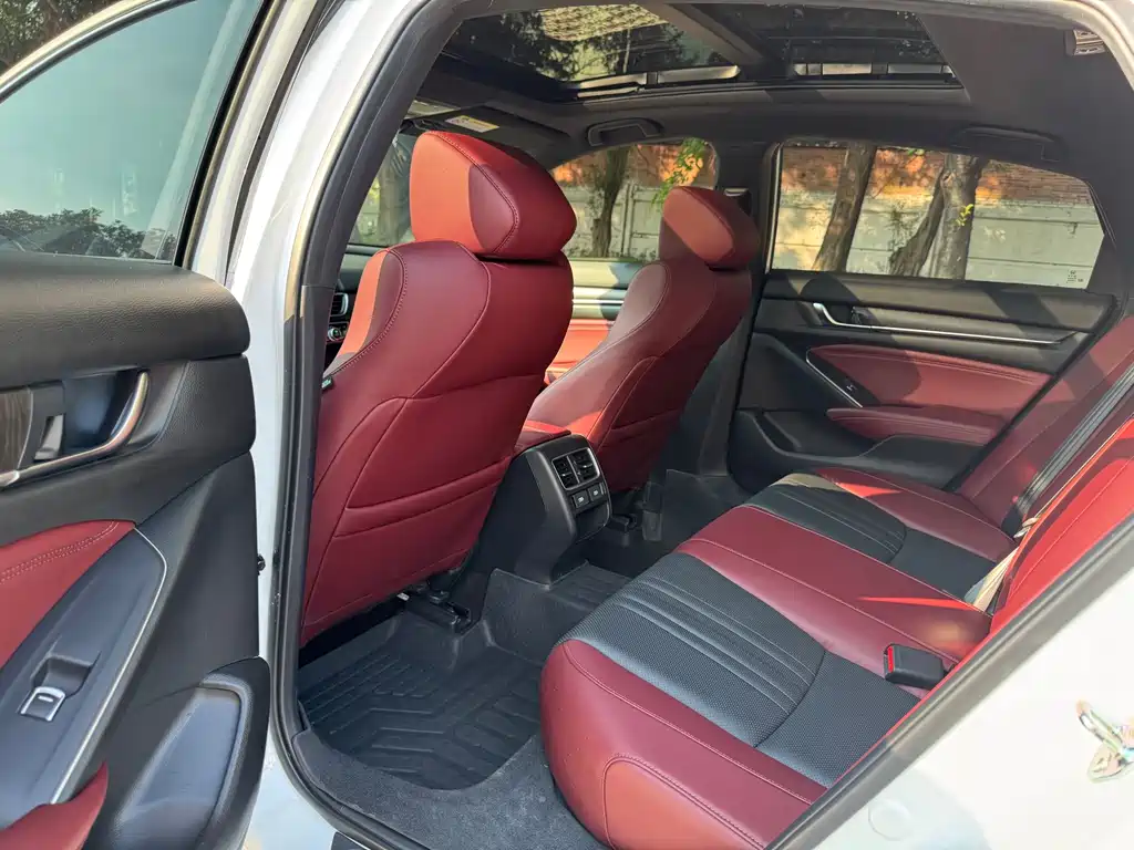 Honda Inspire — фото 11