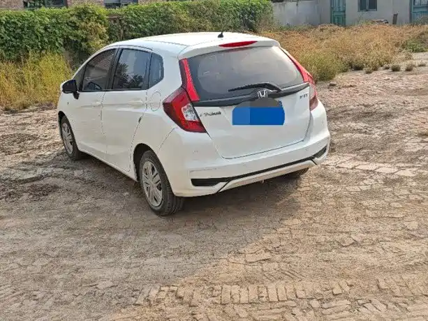 Honda Fit — фото 6