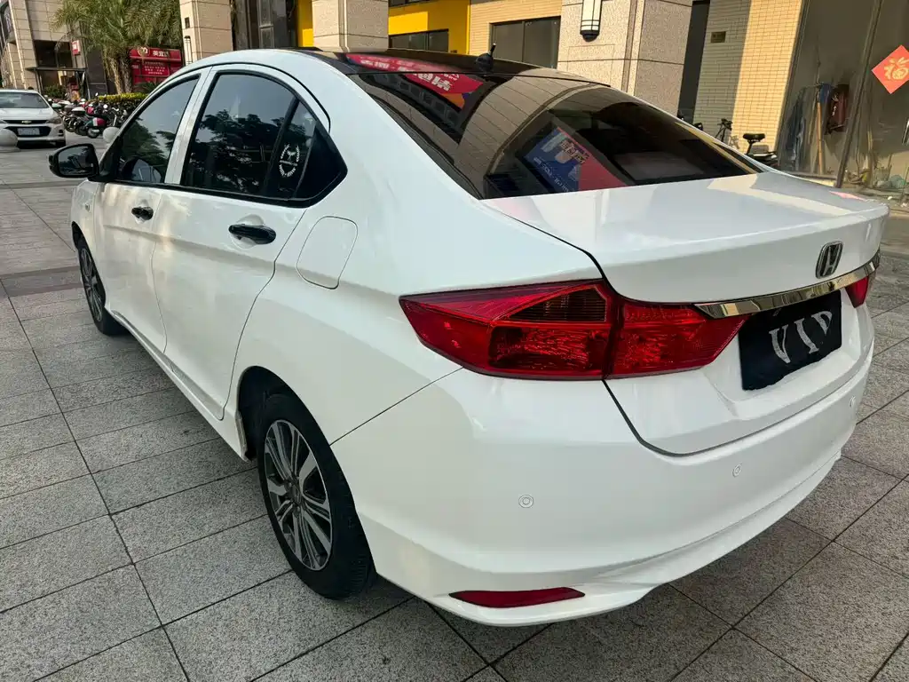 Honda City — фото 9