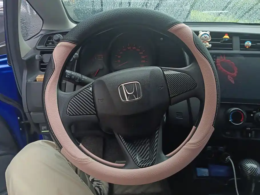 Honda Fit — фото 15