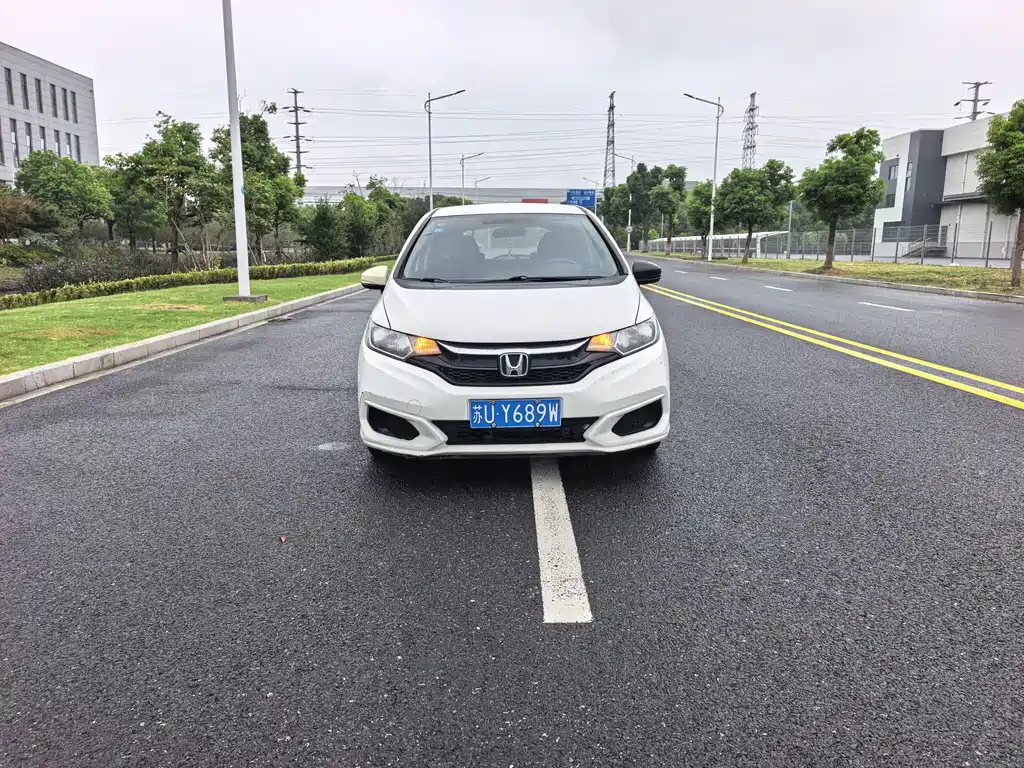 Honda Fit — фото 2