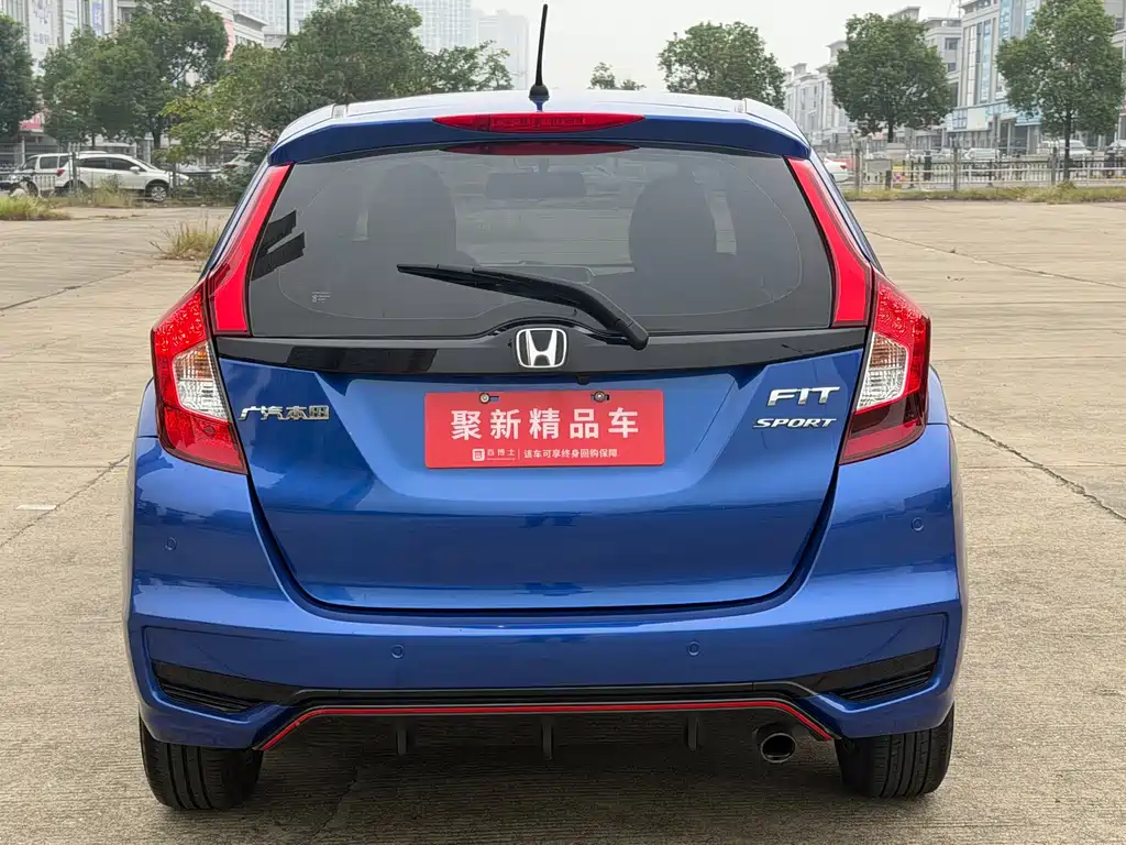 Honda Fit — фото 5