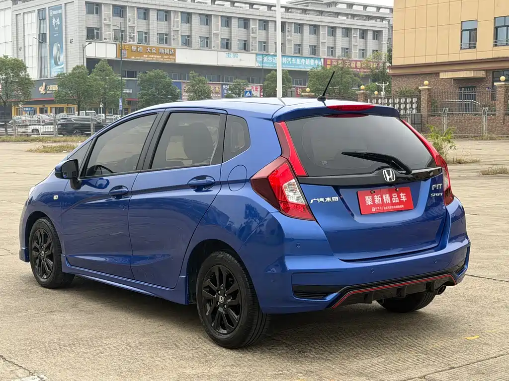 Honda Fit — фото 6