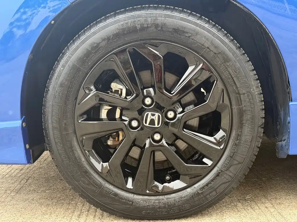 Honda Fit — фото 9