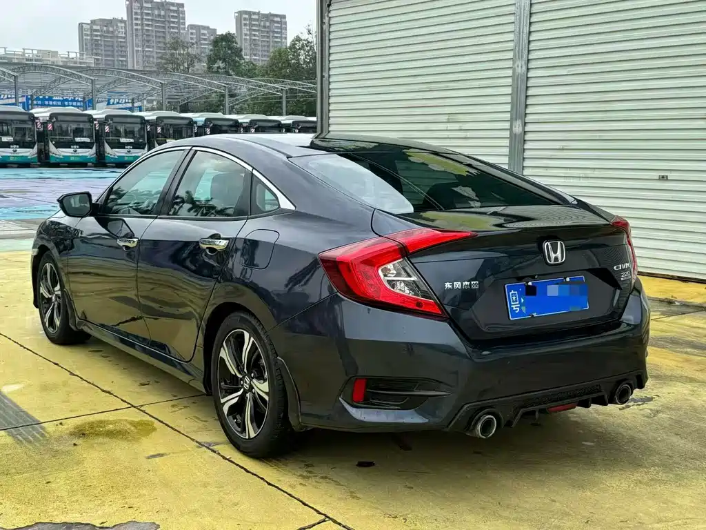 Honda Civic — фото 9