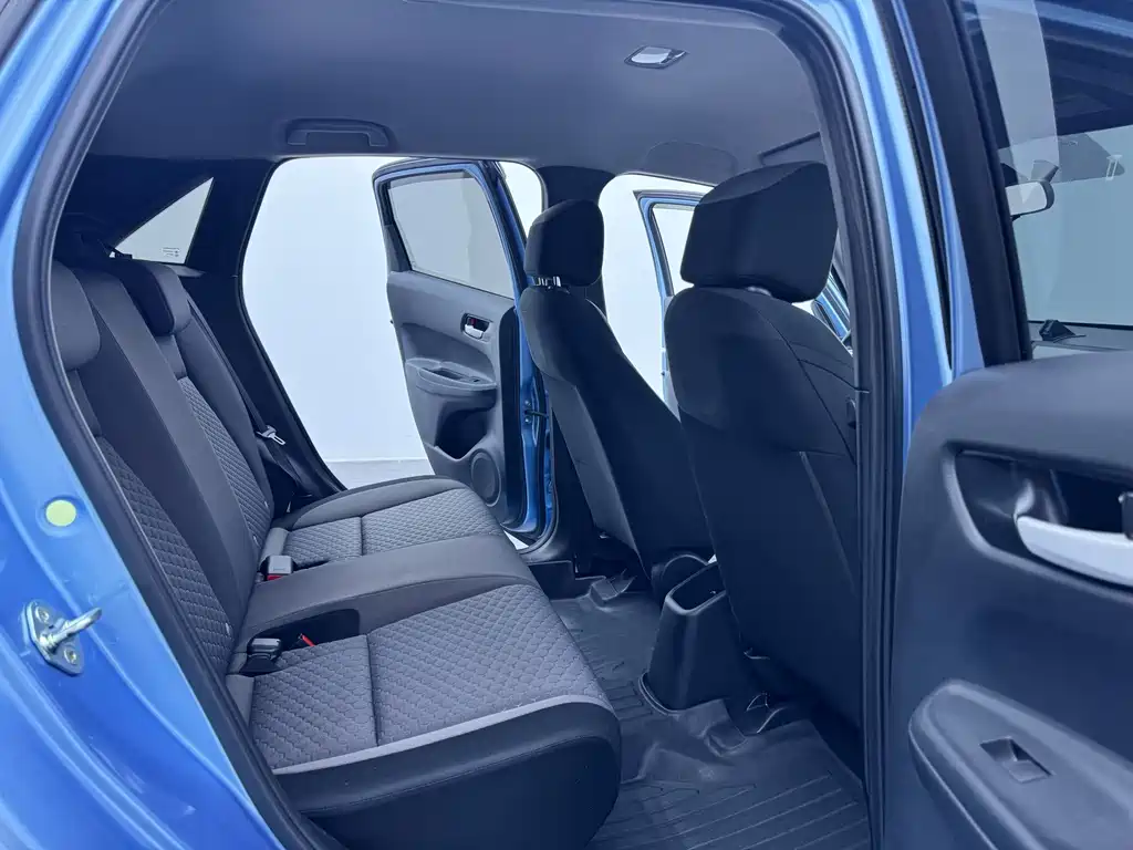 Honda Fit — фото 9