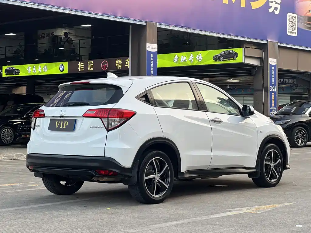 Honda Vezel — фото 13