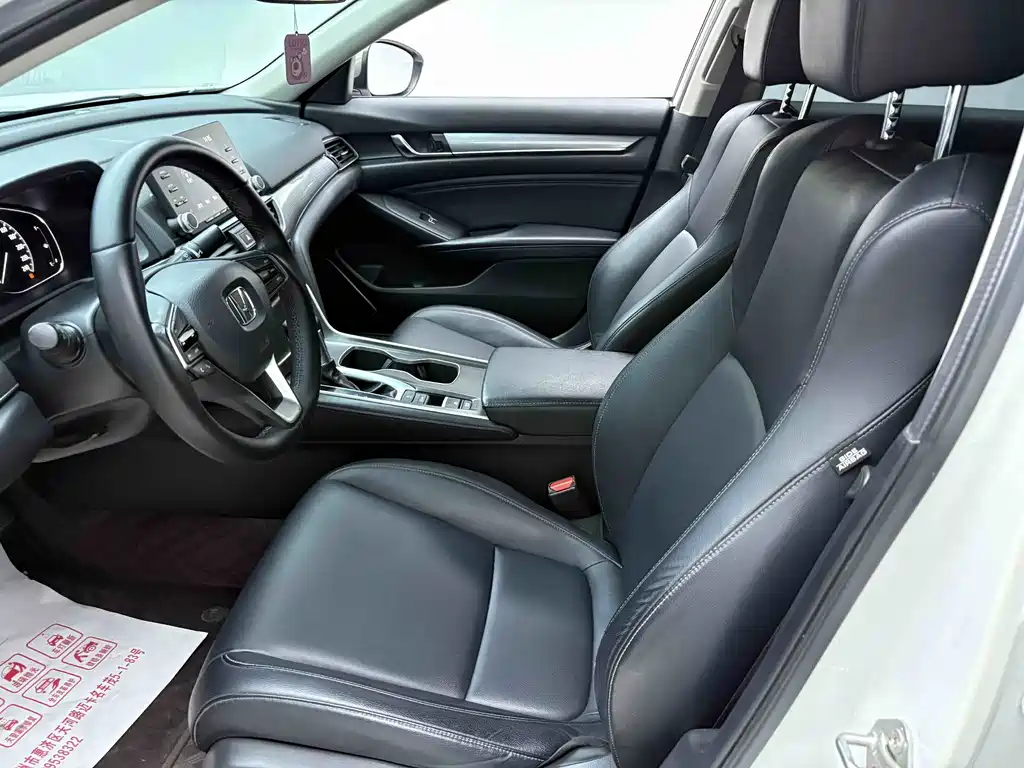 Honda Accord — фото 5