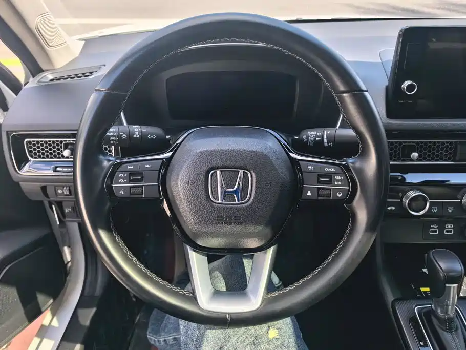Honda Civic — фото 15