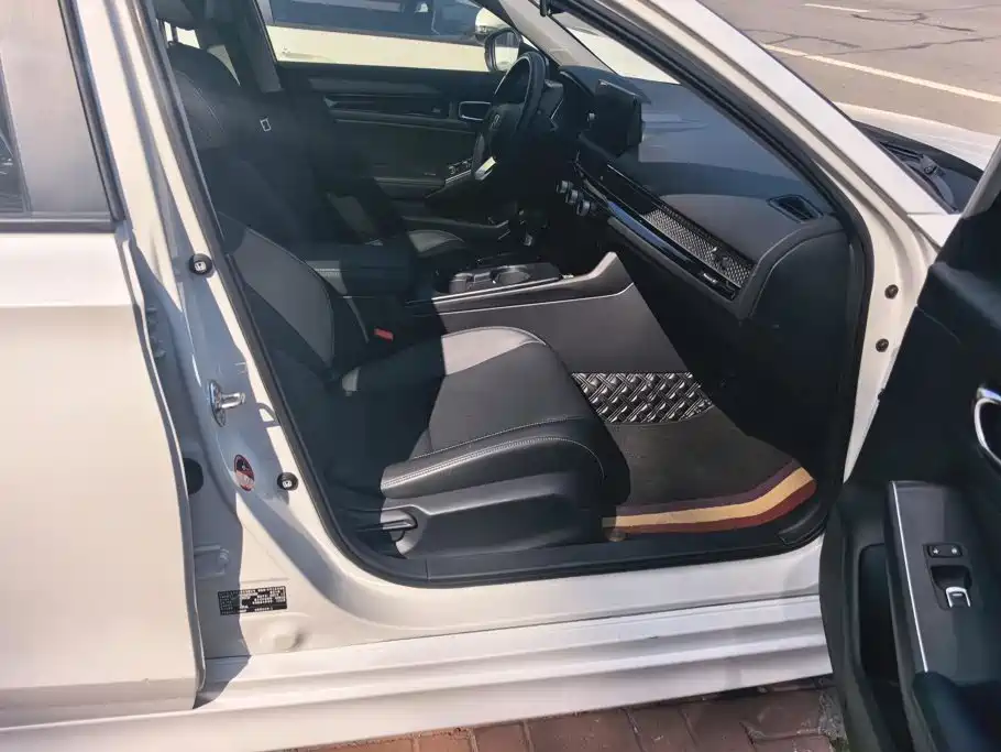 Honda Civic — фото 8