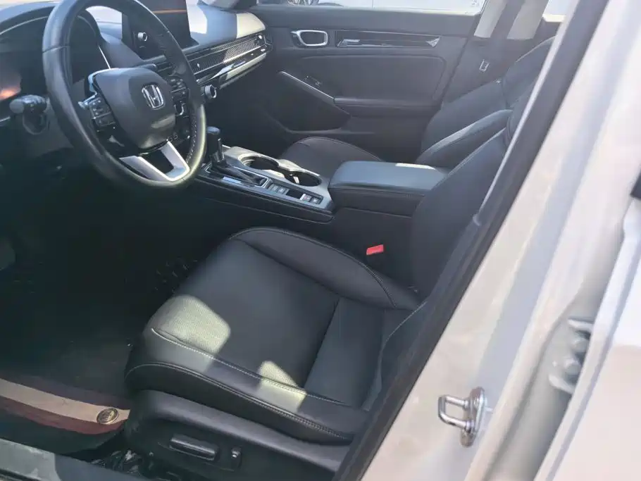 Honda Civic — фото 9