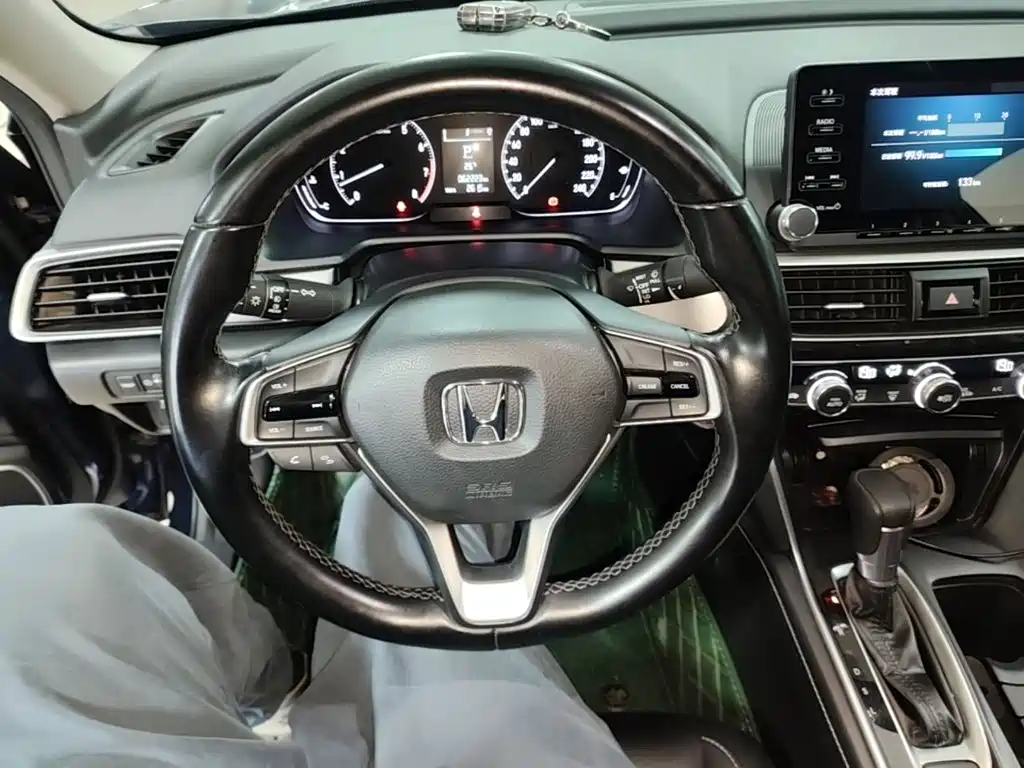 Honda Inspire — фото 11