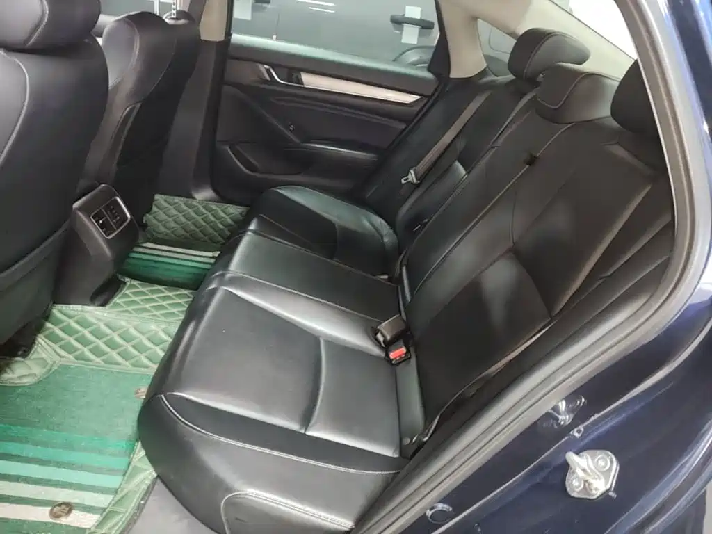 Honda Inspire — фото 17