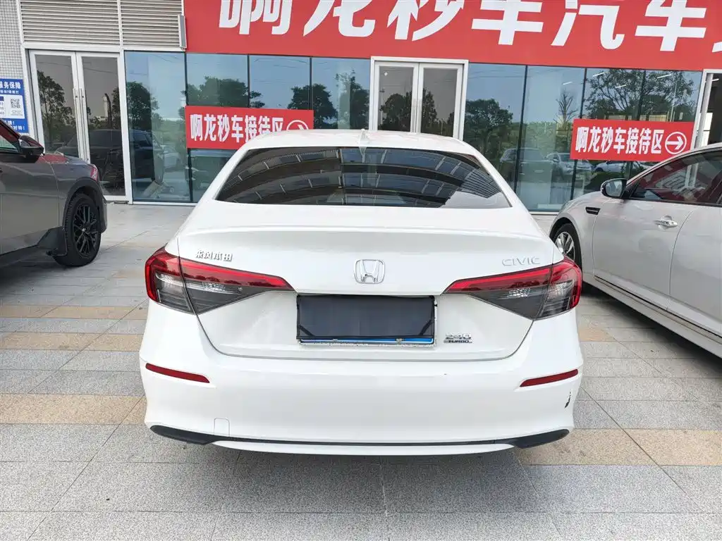Honda Civic — фото 8