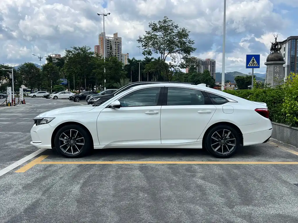 Honda Inspire — фото 4