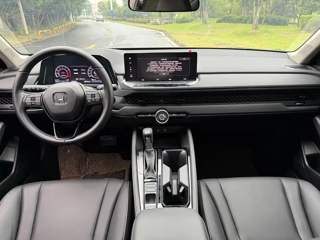 Honda Accord — фото 5