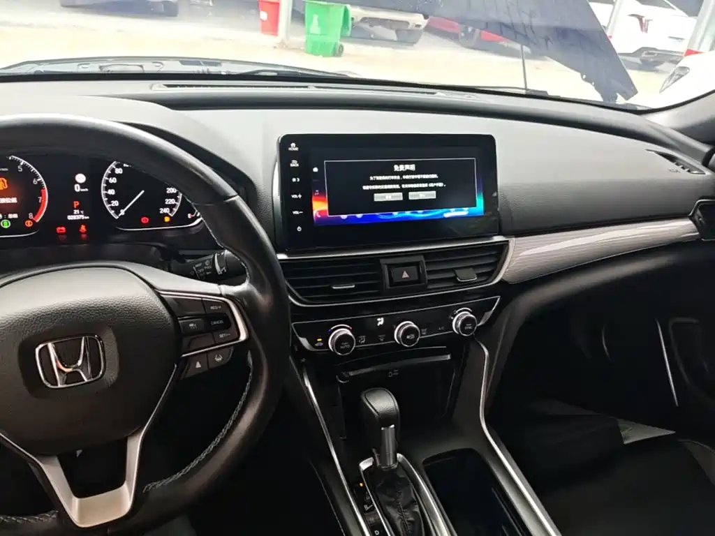Honda Inspire — фото 10
