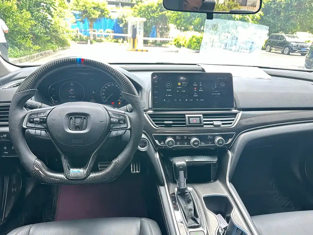 Honda Accord — фото 6