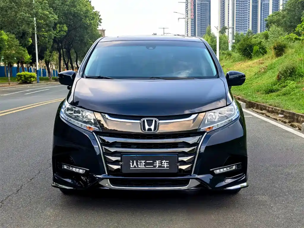 Honda Odyssey — фото 2