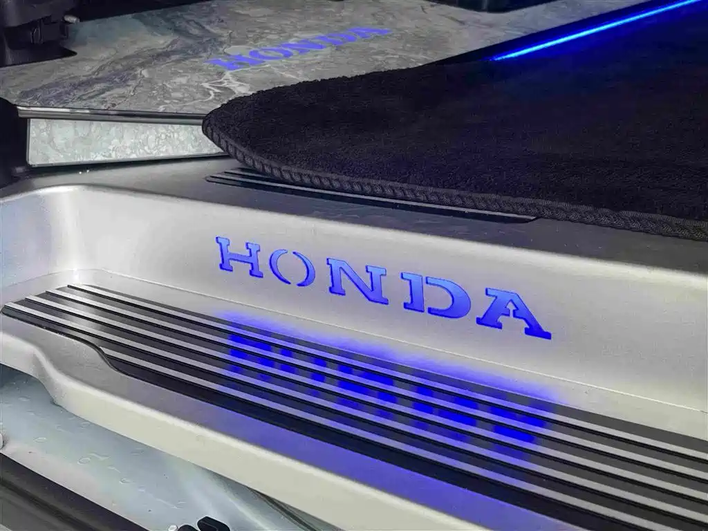 Honda Odyssey — фото 22