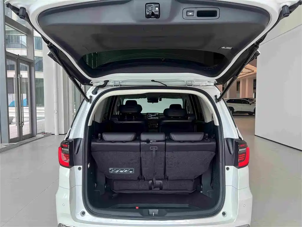 Honda Odyssey — фото 10