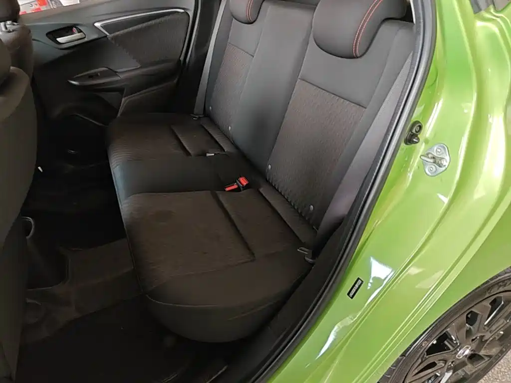 Honda Fit — фото 17
