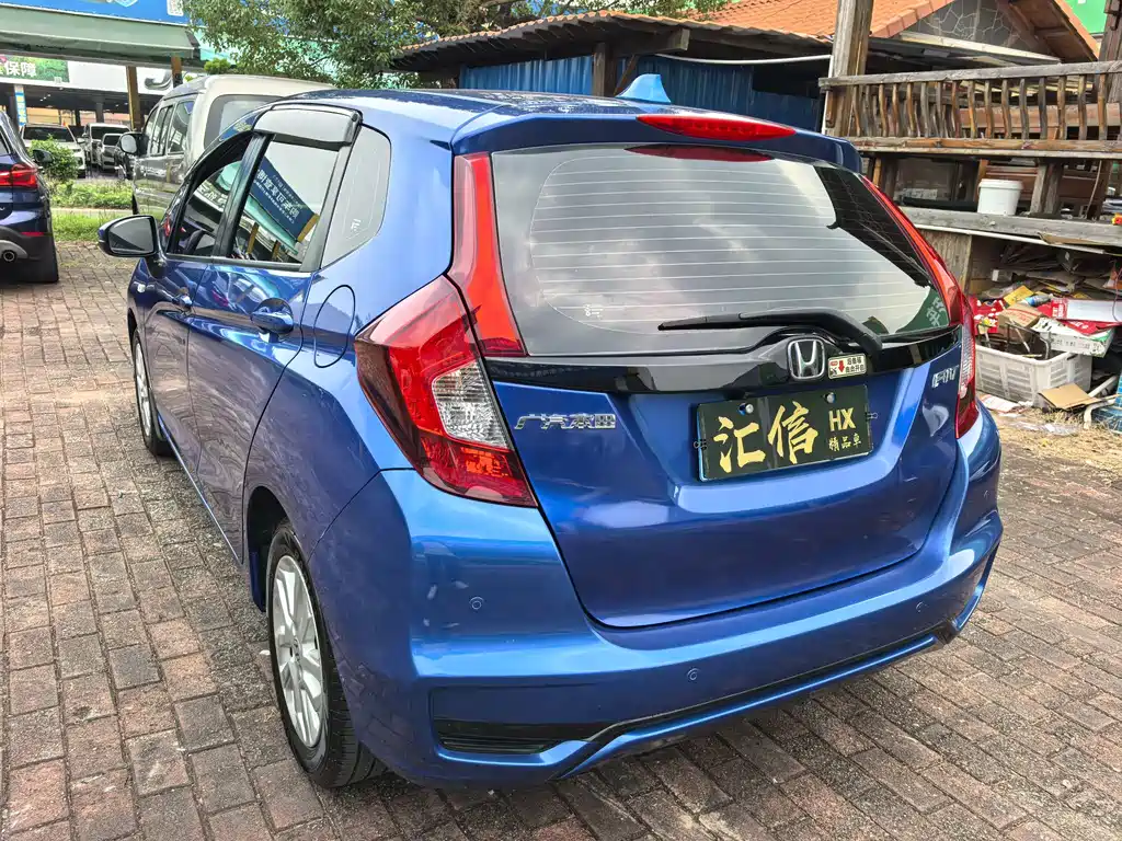Honda Fit — фото 9