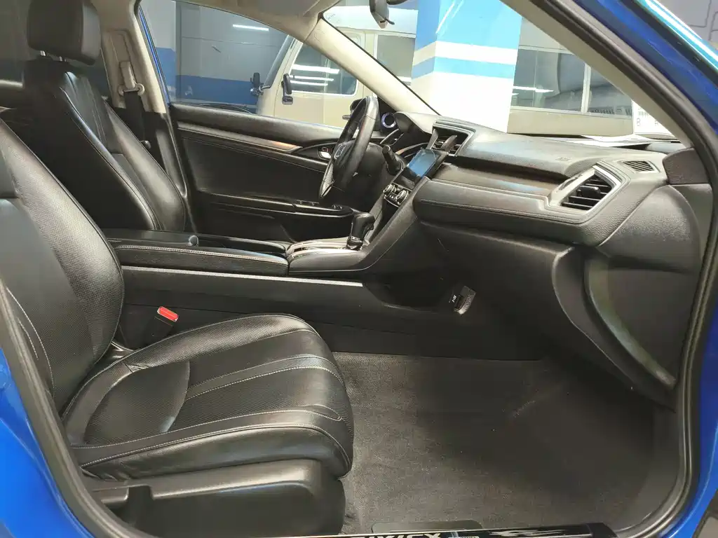 Honda Civic — фото 11