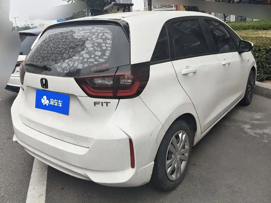 Honda Fit — фото 3