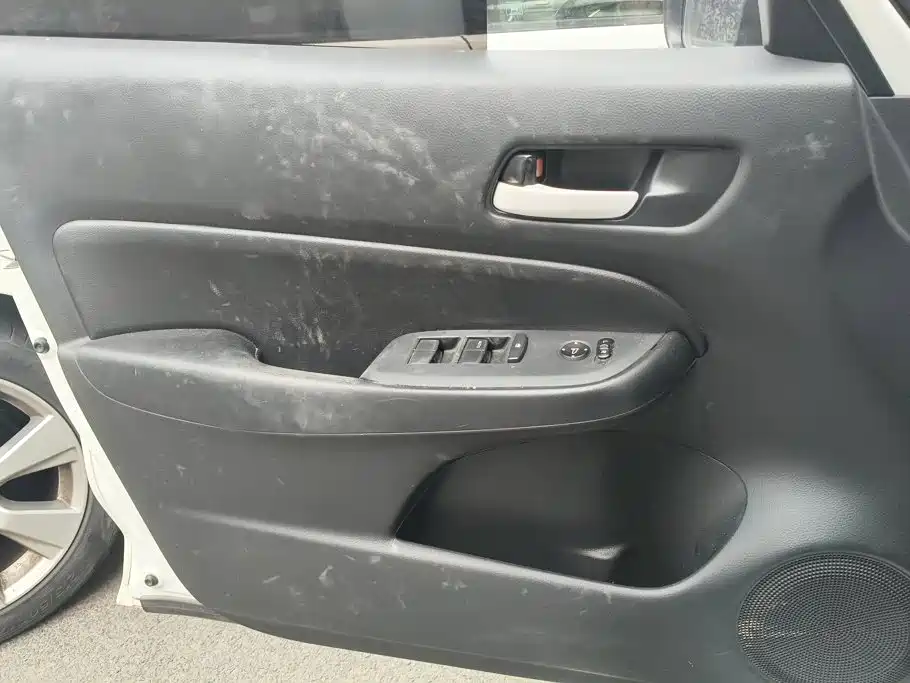 Honda Fit — фото 7